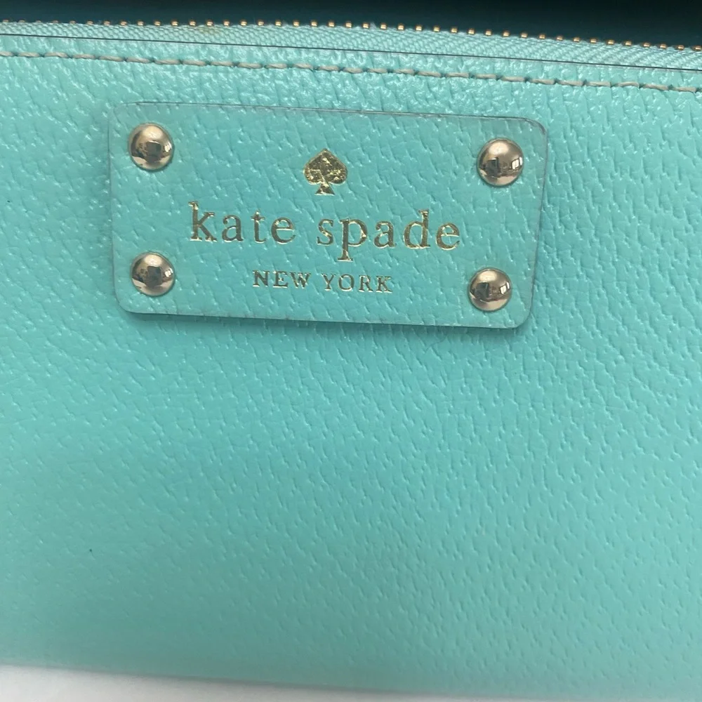 Kate Spade Wellesley Neda Zip Around Leather Wallet in Beautiful Sea Foam Green